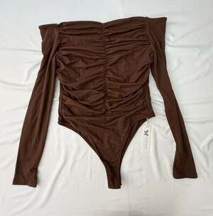 Darong Long Sleeve Off-Shoulder Ruched Bodysuit in Brown